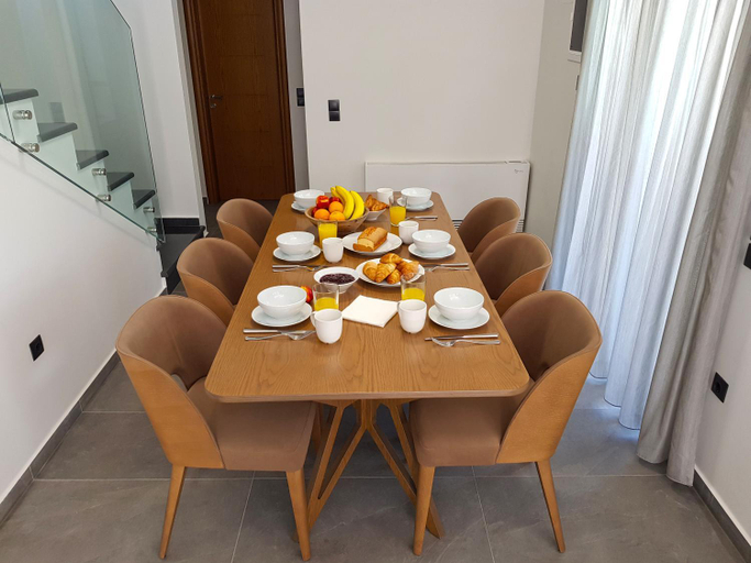 Others 3, Four Seasons Homes, Crete
