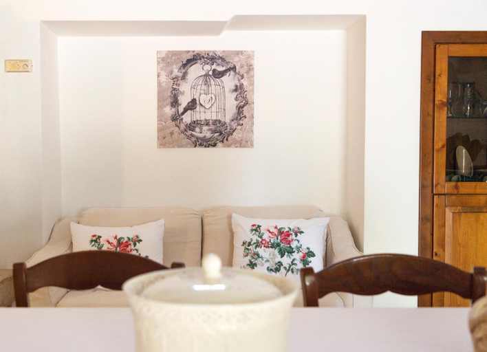 Others 5, Masseria Lacatena, Bari