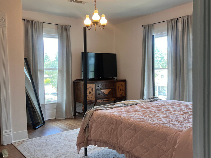 Bedroom 2, Thames Home, Williamson