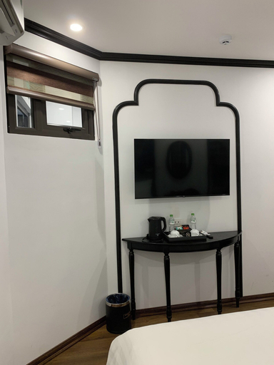 Bedroom 12