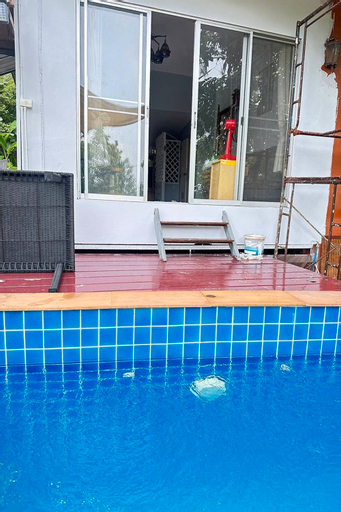 Swimming Pool 11