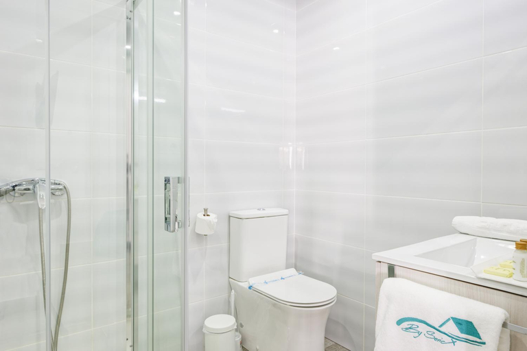 Bathroom 3, Villa Isabel By Seric, 15' walking to the beach, Málaga