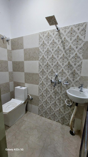 Bathroom 3, NARAYANI PAYING GUEST HOUSE , Varanasi