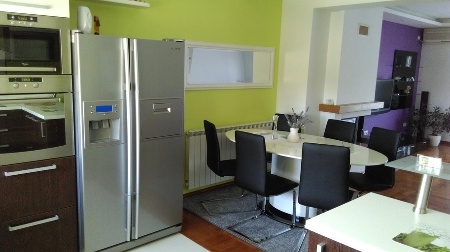 Others 4, Apartmani Nova, Karlovac