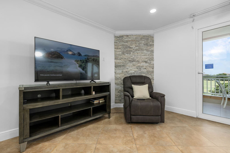 Others 4, Private Jacuzzi Resort Amenities Close 2 Beach