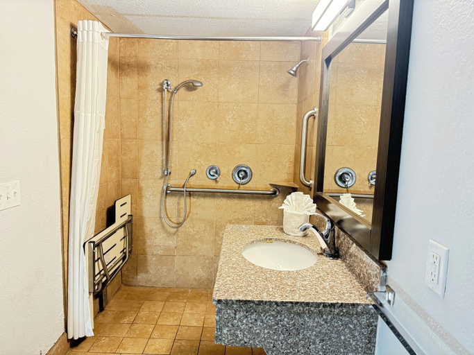 Bathroom 4, Masters Inn Tucker, DeKalb