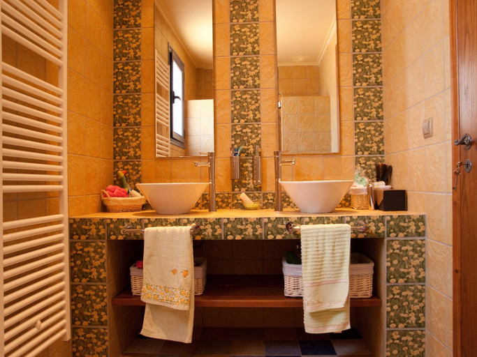Bathroom 1, Villa Inn Messinia, Peloponnese