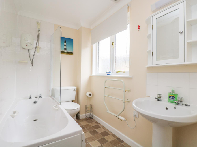 Bathroom 4, Pugwash Cottage, Cornwall