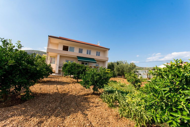 Others 4, Apartment Sandra, Trogir