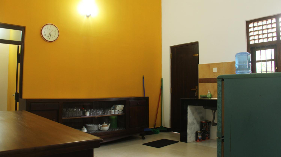 Others 4, Grand Villa, N. Palatha Central