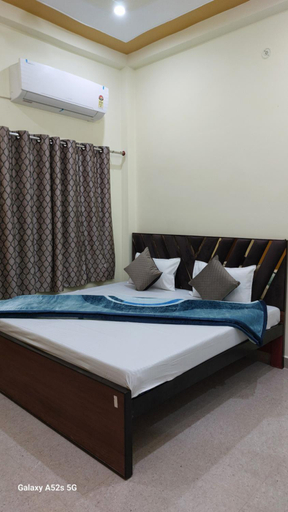 Others 3, NARAYANI paying guest house, Varanasi
