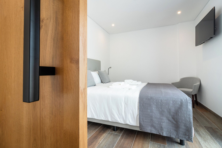 Bedroom 4, Roots Hotel, Faro