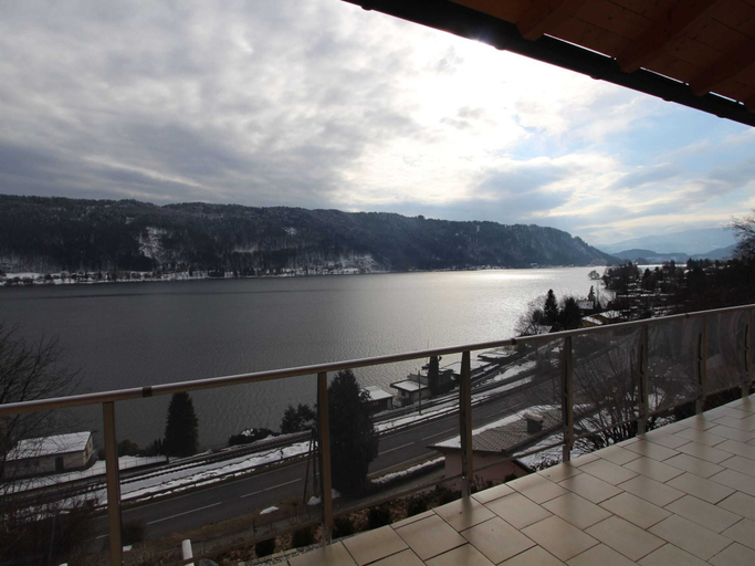 Others 5, Apartment in Treffen near Gerlitzen Ski Slopes, Villach Land