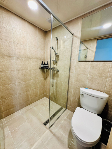 Bathroom 3, Maxtyle Guesthouse Dongdaemun, Jung