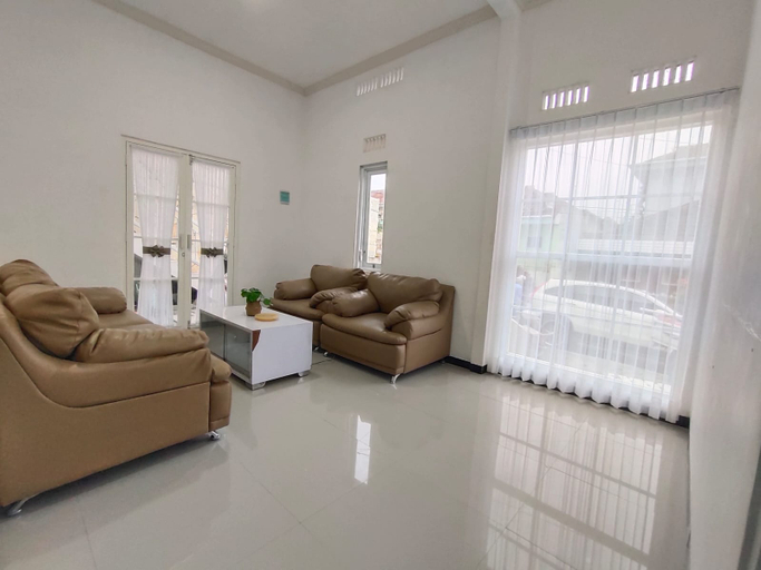 Others 4, Villa Cika Ciko, Malang