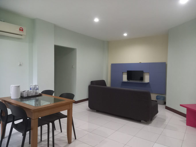 Dining Room 9