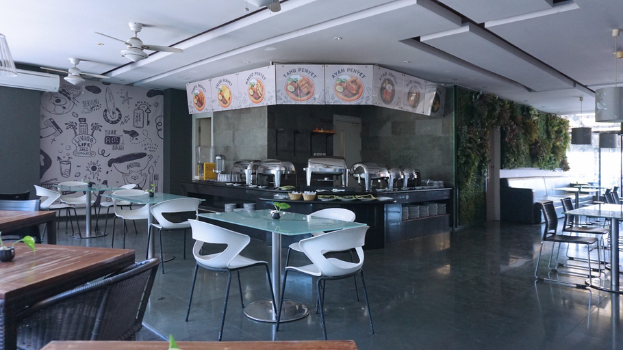 Food & Drinks 5, Conjioo Hotel Kuta Managed by MHM, Badung