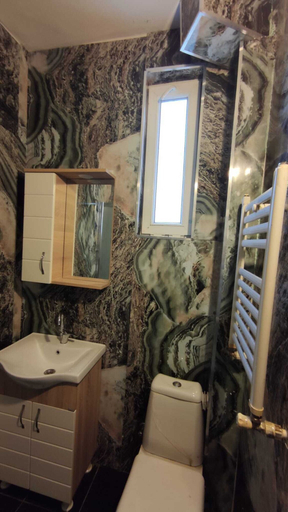 Bathroom 5, Avrasya Hostel, Fatih