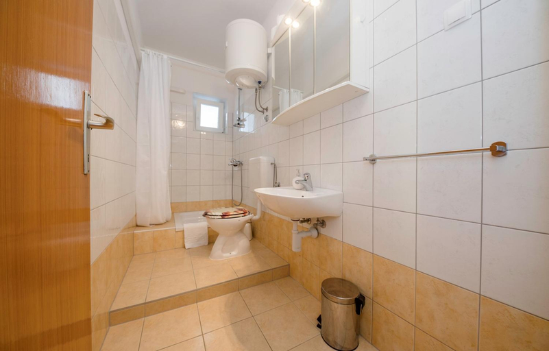 Bathroom 3, Apartments Stanicic Kampor, Lopar/Supetarska Draga