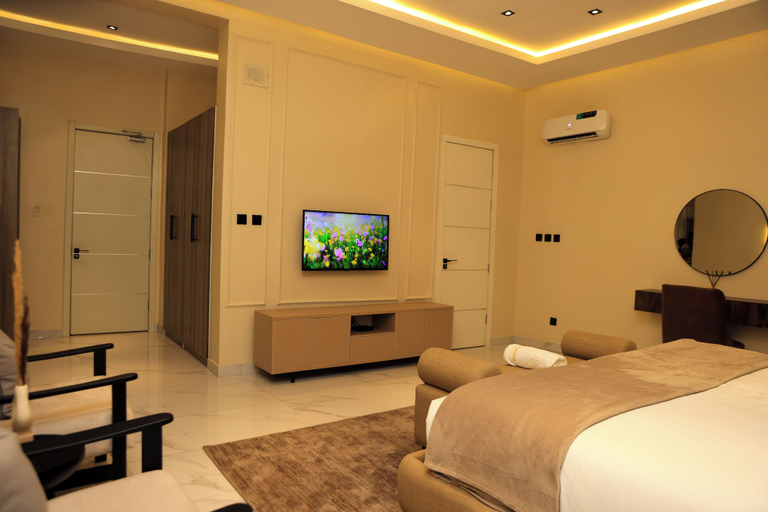 Others 4, George Residence Parkview, Eti-Osa