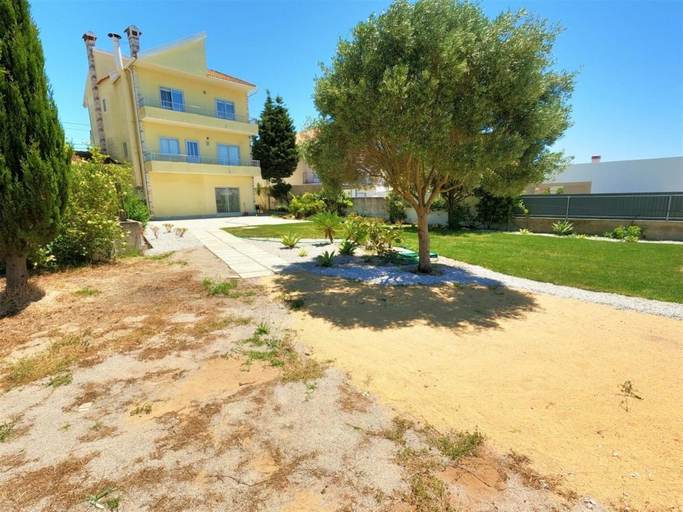 Others 5, Caparica traditional V4 duplex apartment with pool Charneca da Caparica Lisboa, Almada