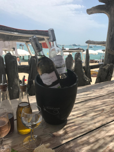 Food & Drinks 4, L'aile du Chateau, Var