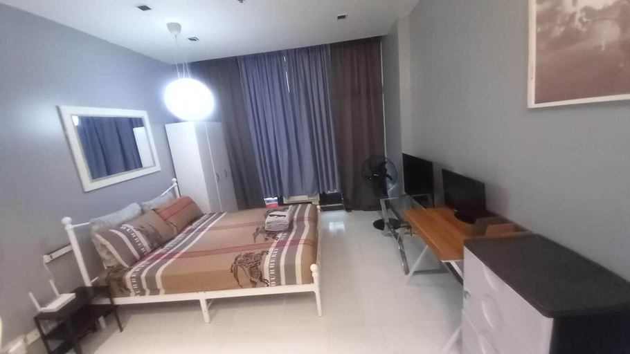 Room 2, The Gramercy Residence Makati Suite Amazing View, Makati City