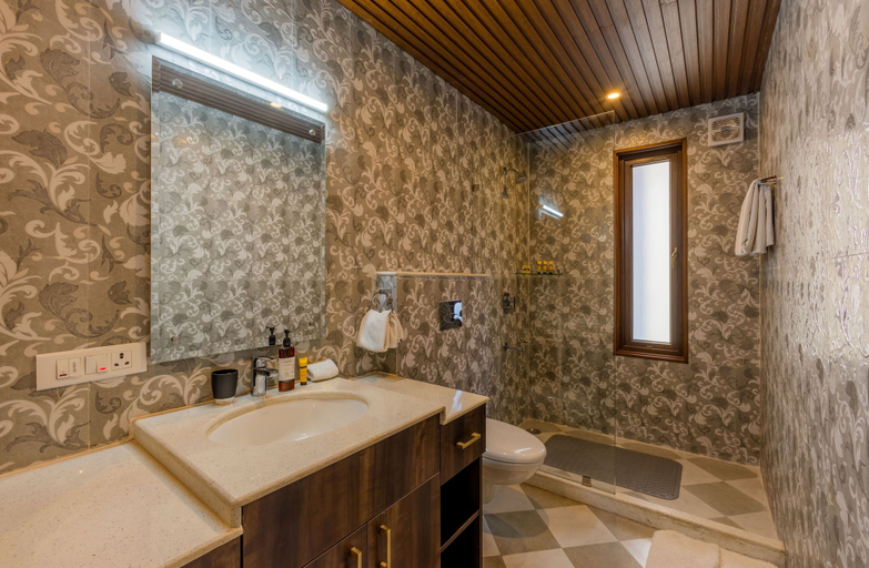 Bathroom 3, The Manor Luxury Apartments, Shimla