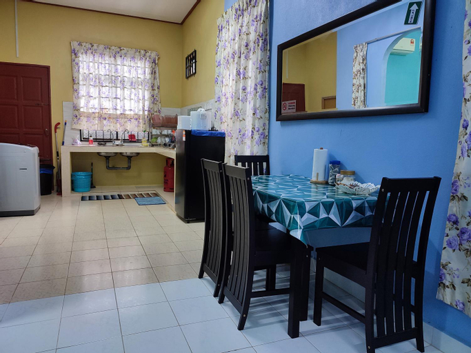 Dining Room 3