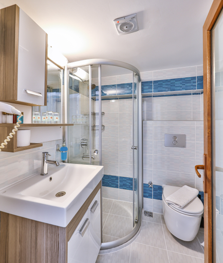 Bathroom 4, Hotel Sonne, Kaş