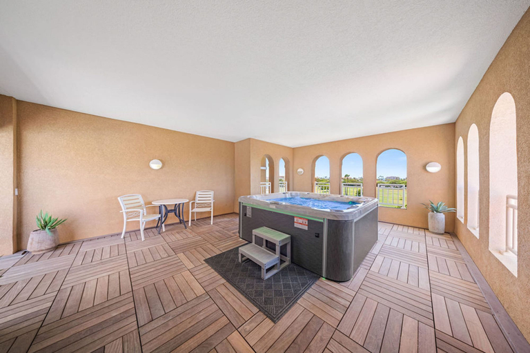 Others 5, Private Jacuzzi Resort Amenities Close 2 Beach