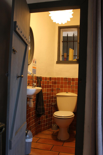 Bathroom 1, Mas Serre Plume, Hérault
