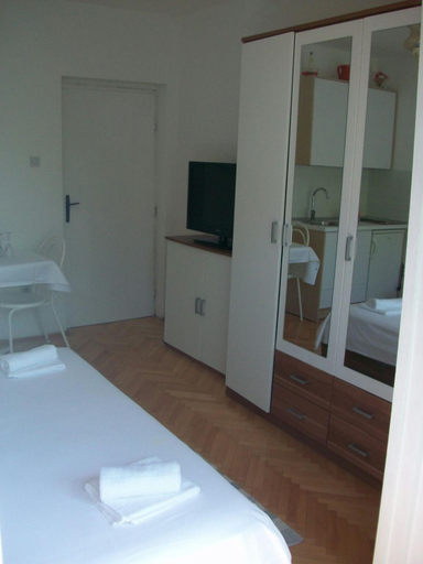 Others 5, Apartment Niki, Makarska
