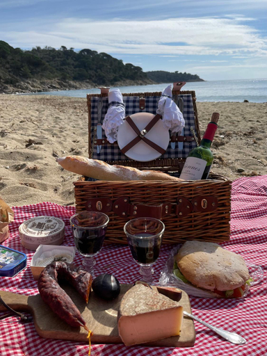 Food & Drinks 5, L'aile du Chateau, Var