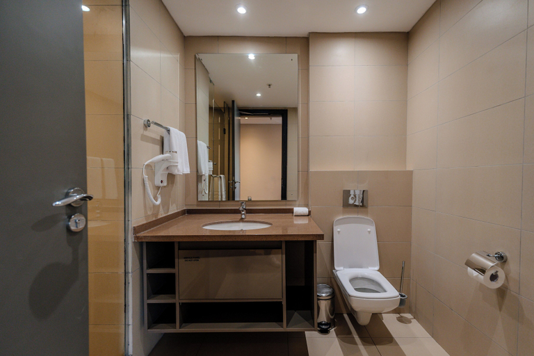 Bathroom 5, Trademark Suites at Enaki Town, Westlands
