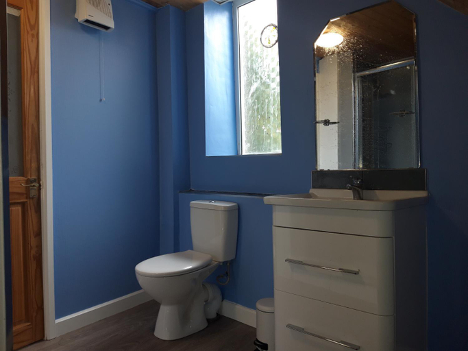 Others 1, Nice big 2 Double Bedroom Apartment in the Town, Cornwall