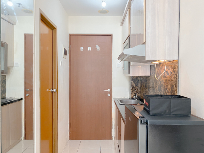 Others 4, Modern Look and Comfy Studio Tifolia Apartment By Travelio, Jakarta Timur