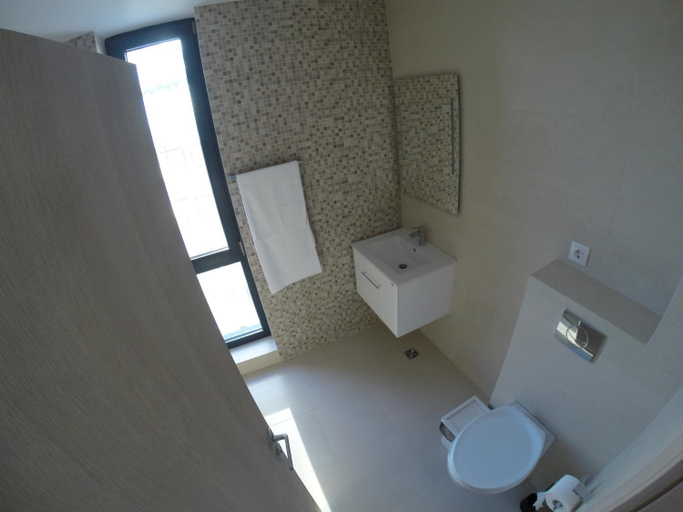 Bathroom, 911 Cazare Mamaia, Navodari