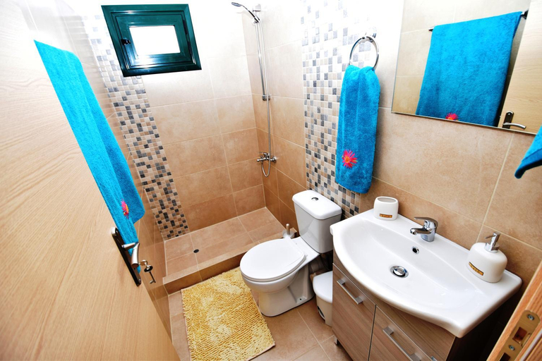 Bathroom 2, Sunflower Apartments, Faistos