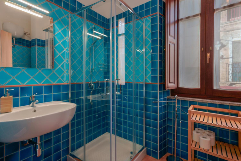 Bathroom 2, La Scala del Sale, Carbonia-Iglesias