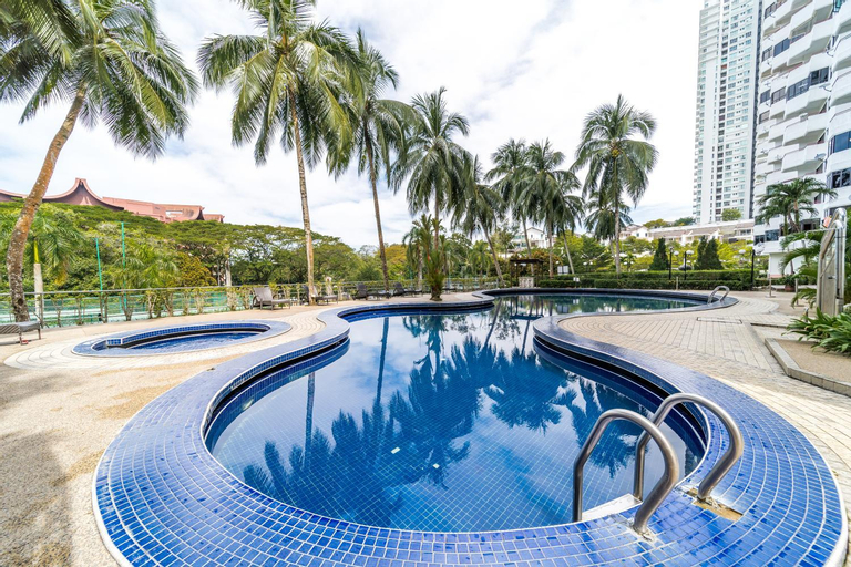 Sport & Beauty 2, Seaview Beach Batu Ferringhi 3 Rooms - 1801, Penang Island