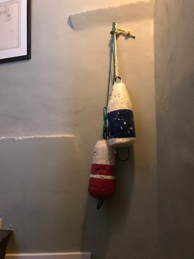 Bathroom 2, L'aile du Chateau, Var