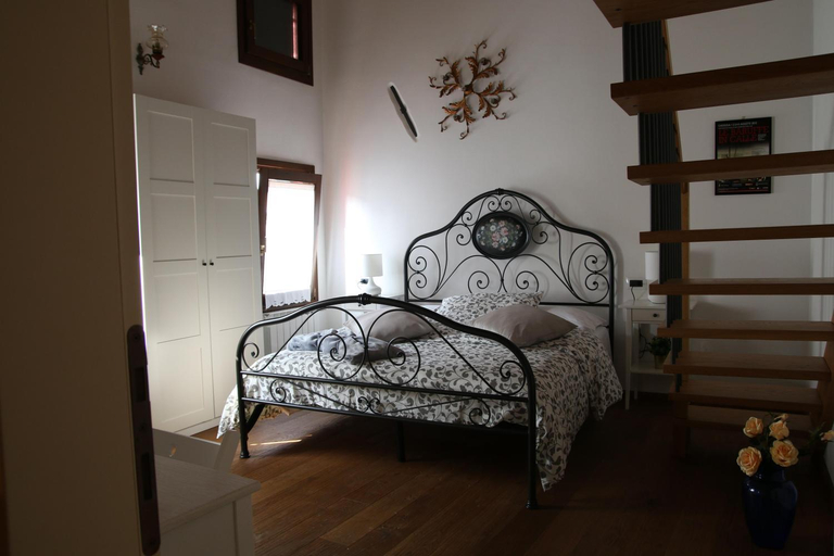 Others 5, Casa Perla, Venezia