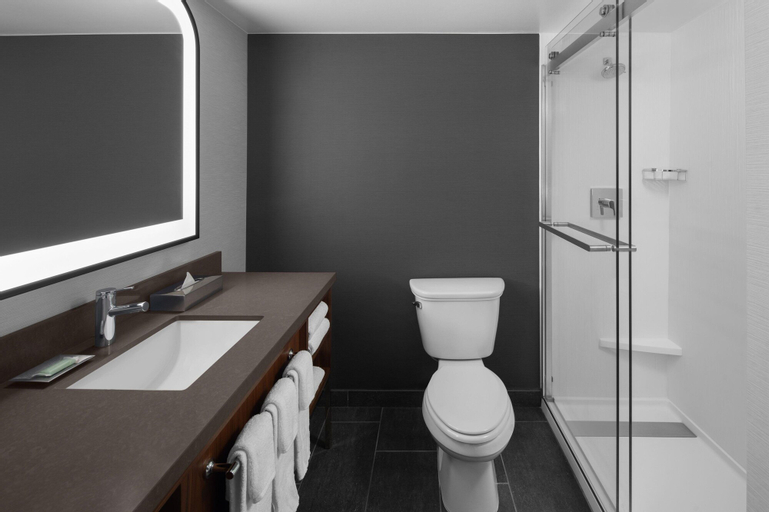 Bathroom 7