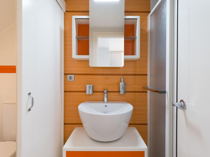 Bathroom 4, Meloneras Bay Suites, Las Palmas