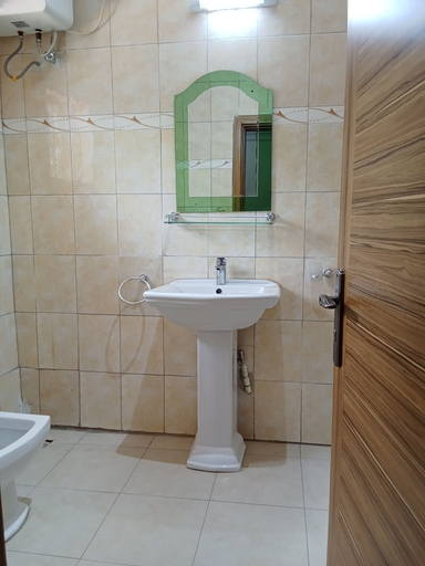 Bathroom 3, Marrisson Residence, AbujaMun