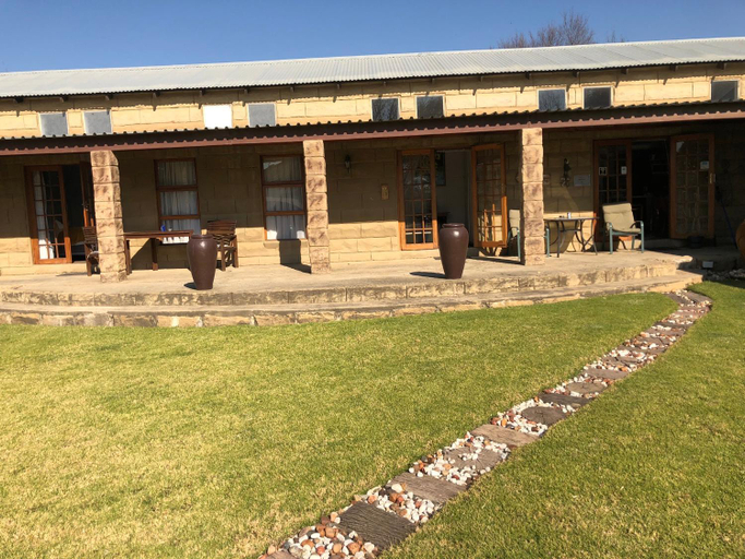 Others 5, De Sandsteen Gastehuis, Thabo Mofutsanyane