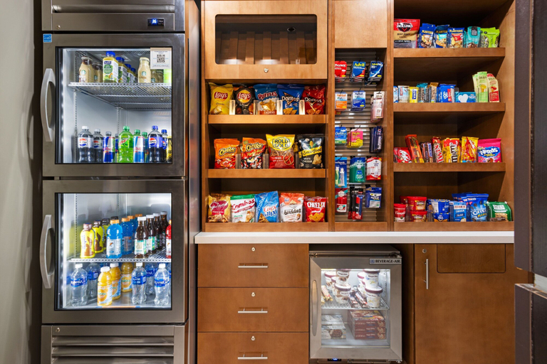 Food & Drinks 5, SpringHill Suites by Marriott Turlock, Stanislaus
