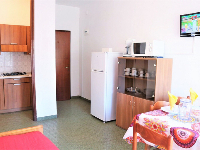 Private kitchen 3, Apartment in Bibione With Private Terrace, Venezia