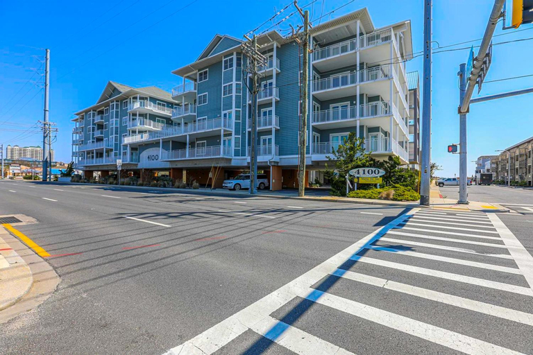 Condo 4100 #201, Worcester